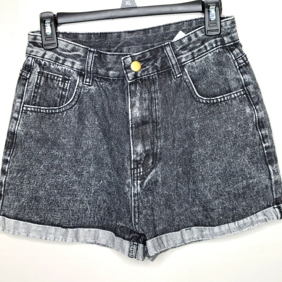 Shein Black High Rise Denim Shorts Medium NWOT - Picture 1 of 5
